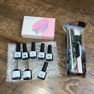 BRAND NEW GEL NAIL KIT W/LAMP